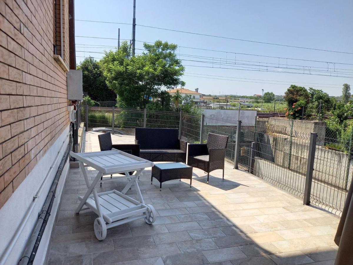 B&B La Vela Villa Rosa Di Martinsicuro Luaran gambar